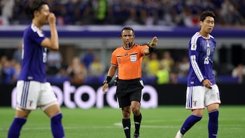 Árbitro salvadoreño Iván Barton rompe el récord centroamericano en Mundiales