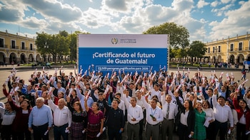 El Ministerio de Educación de Guatemala prevé certificar a 23 mil 500 personas en 2026