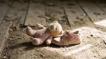 Engañó a una adolescente ofreciéndole "un peluche" para abusar de ella en El Salvador