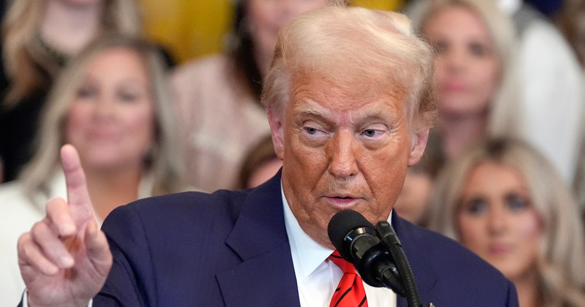 Trump prohíbe a mujeres transgénero en deportes femeninos con una orden ejecutiva