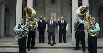 Cada capítulo inicia con un