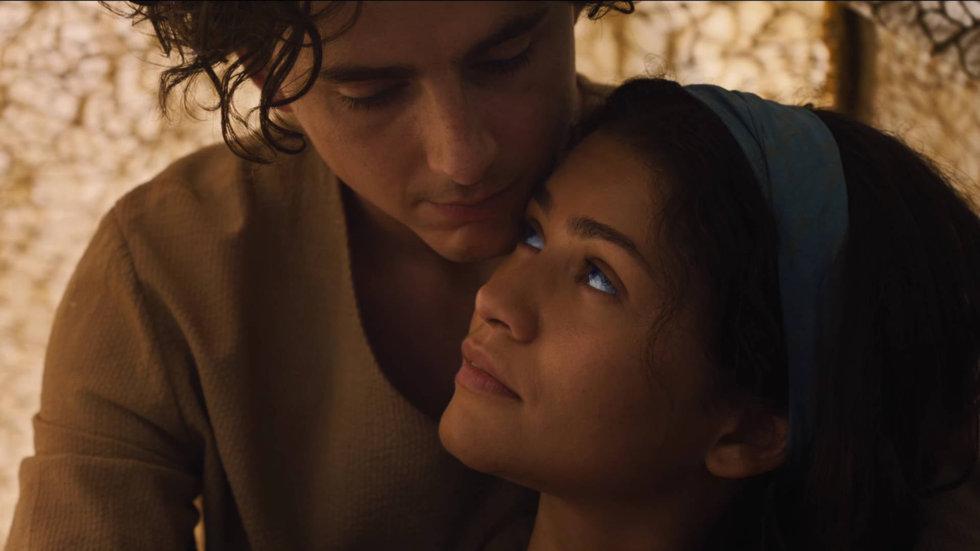 La relación entre Paul y Chani, interpretados por Timothée Chalamet y Zendaya, se mantiene como eje central en el desenlace de la trilogía (Warner Bros.)
