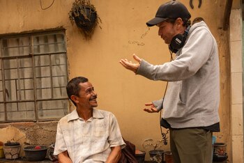 Rodrigo García junto a Gustavo Sánchez Parra en el rodaje de 'Morro'