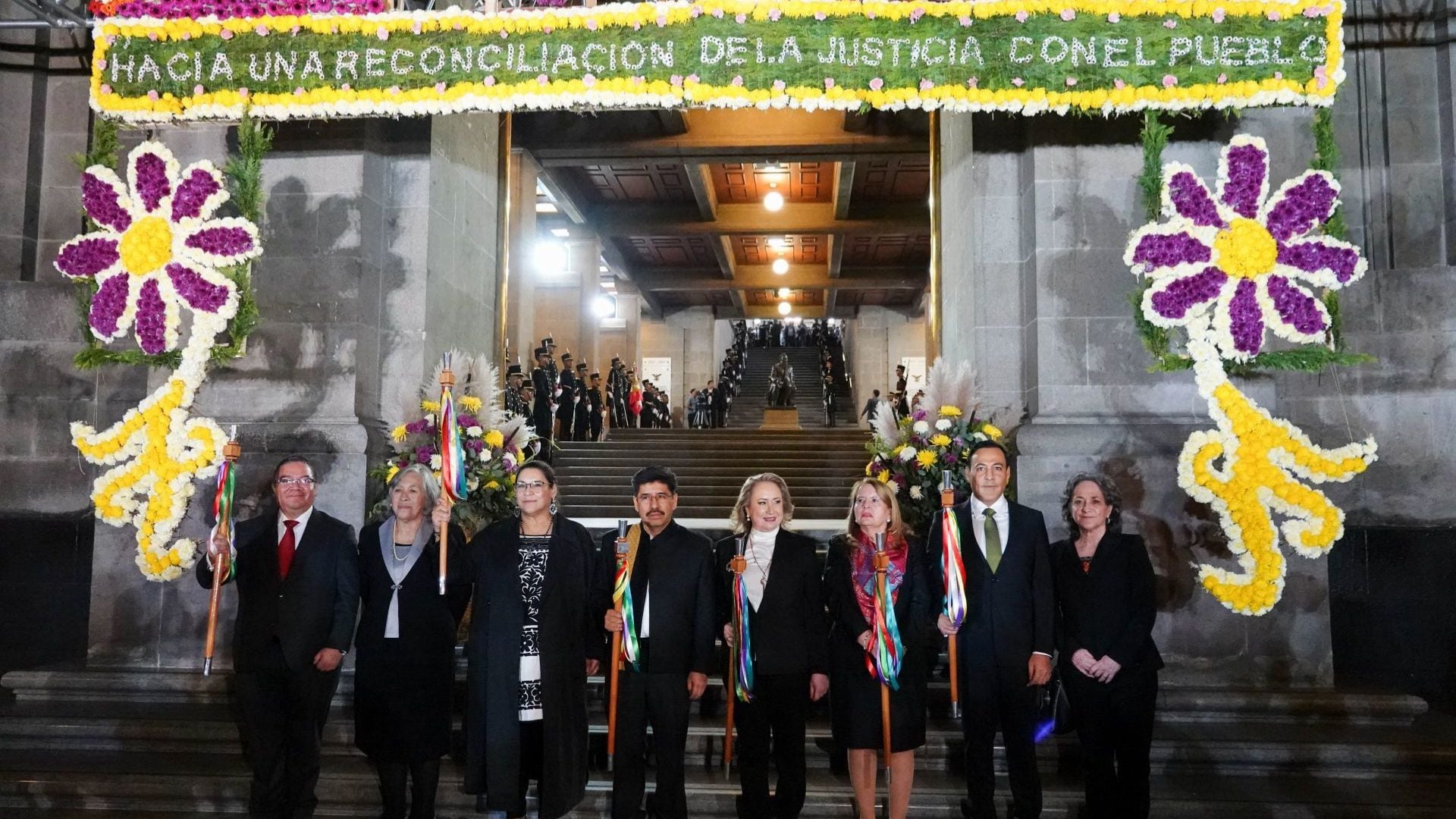 La Suprema Corte toma una pausa después de 10 meses de trabajo para el pueblo