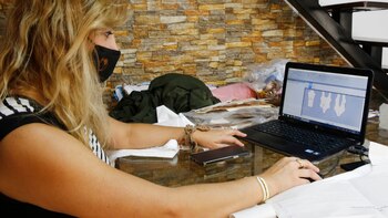 À Bogotá, les femmes travaillent