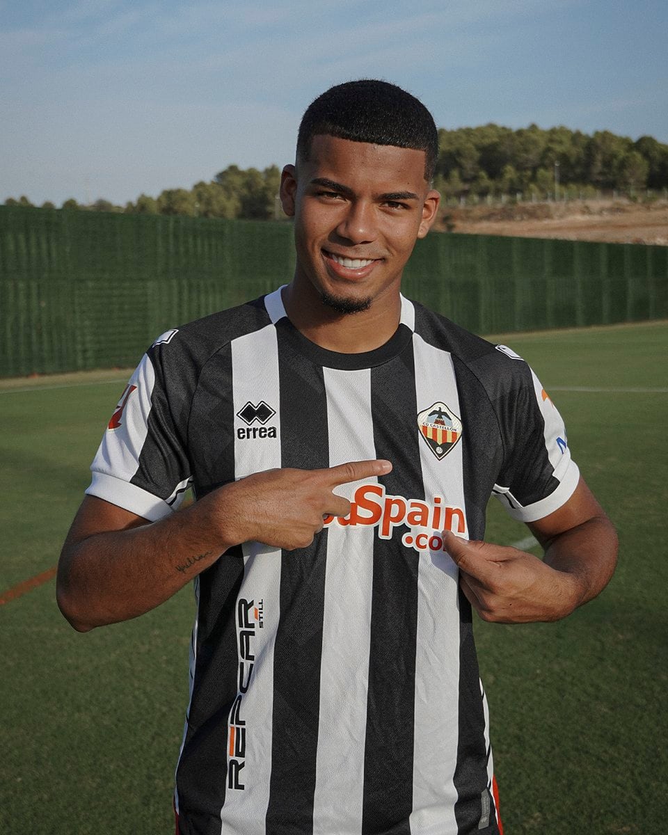 Matías Orozco, canterano del Cali, fue fichado pro el Brighton de Inglaterra, y llegó cedido a la segunda división del fútbol español-crédito @CDCastellon/X