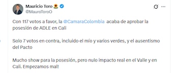 El representante Mauricio Toro criticó la decisión de la Cámara de aprobar el traslado del Congreso a Cali para la posesión de Abelardo de la Espriella - crédito @MauroToroO/X