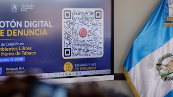 Guatemala lanza un botón digital para denunciar fumar en espacios cerrados