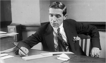 Carlos Ponzi, en 1920, pasó