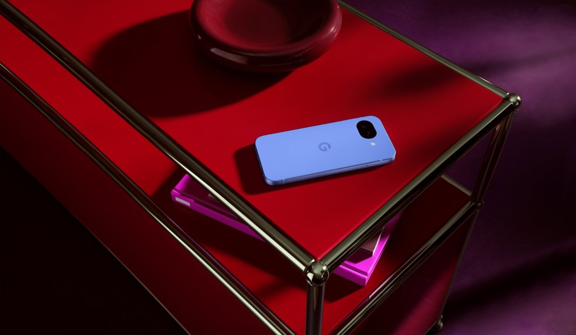 La introducción de Gorilla Glass 7i, el Modo Ahorro Extremo y la función SOS por satélite marcan la diferencia en el día a día, especialmente para usuarios que priorizan seguridad y fotografía - GOOGLE