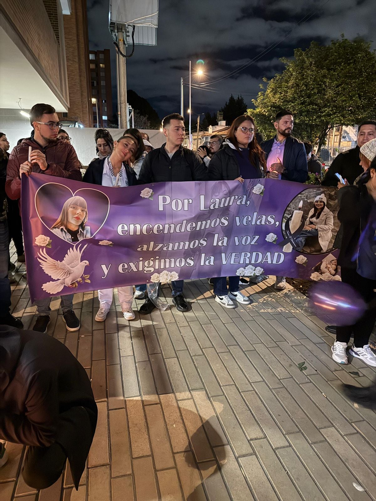 Manifestación ciudadana en Bogotá en rechazo a la muerte de Laura Camila Blanco y en exigencia de justicia - crédito Minuto60/X