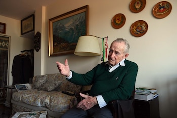 Tras la guerra, regresó a