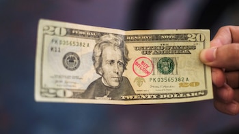 El dólar oficial quedó en