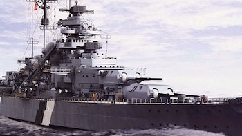 Hasta 2002 era una verdad incuestionable que el acorazado alemán Bismarck había sido hundido por los británicos el 27 de mayo de 1941, pero nuevas evidencias, surgidas de nuevas investigaciones, demostraron que en realidad fue echado deliberadamente a pique por los propios alemanes para evitar que cayera en manos enemigas