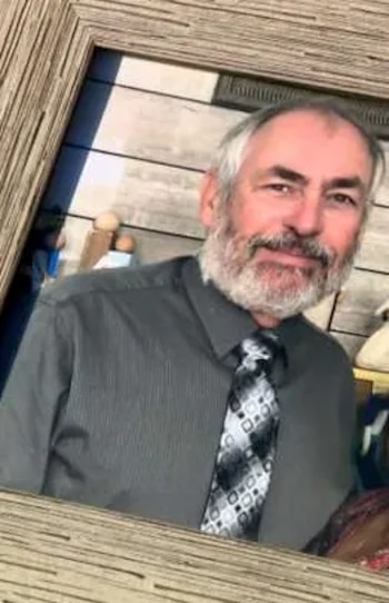Las autoridades de Utah indicaron que James Randy Witten fue atacado a tiros el 30 de mayo mientras decoraba el porche de su casa en West Point. (Cortesía: Departamento de Seguridad Nacional de Estados Unidos)