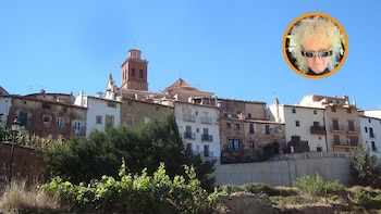 Así es Arcos de las Salinas, el municipio de Teruel de 105 habitantes en el que vió el eclipse Brian May, el guitarrista de Queen