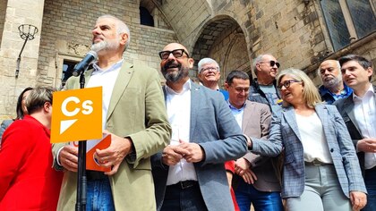 Los últimos de Ciudadanos: el partido naranja se aferra al milagro en Cataluña para no desaparecer del mapa político español