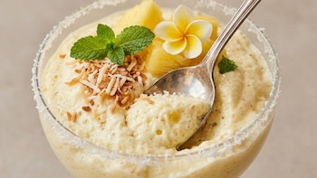 Mousse de piña y coco: sabor fresco, vitamina C y textura cremosa en minutos