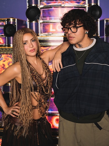 El lyric video de "Algo