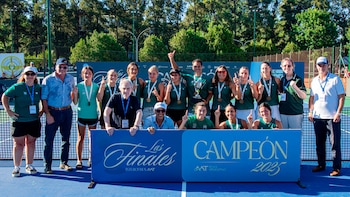 Ferro Carril Oeste venció por