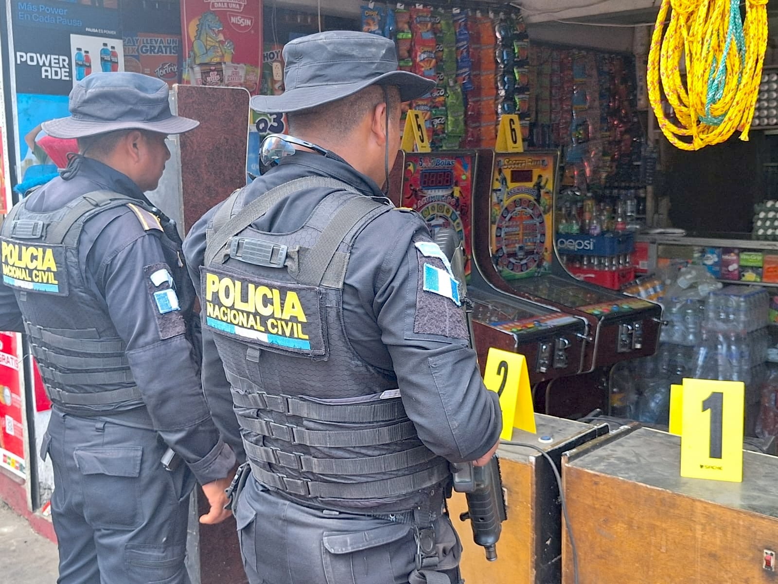 La PNC sostuvo que las máquinas tragamonedas generan conflictos, consumo de alcohol y drogas, y episodios de violencia armada en zonas como la 18 de Guatemala. (PNC de Guatemala)