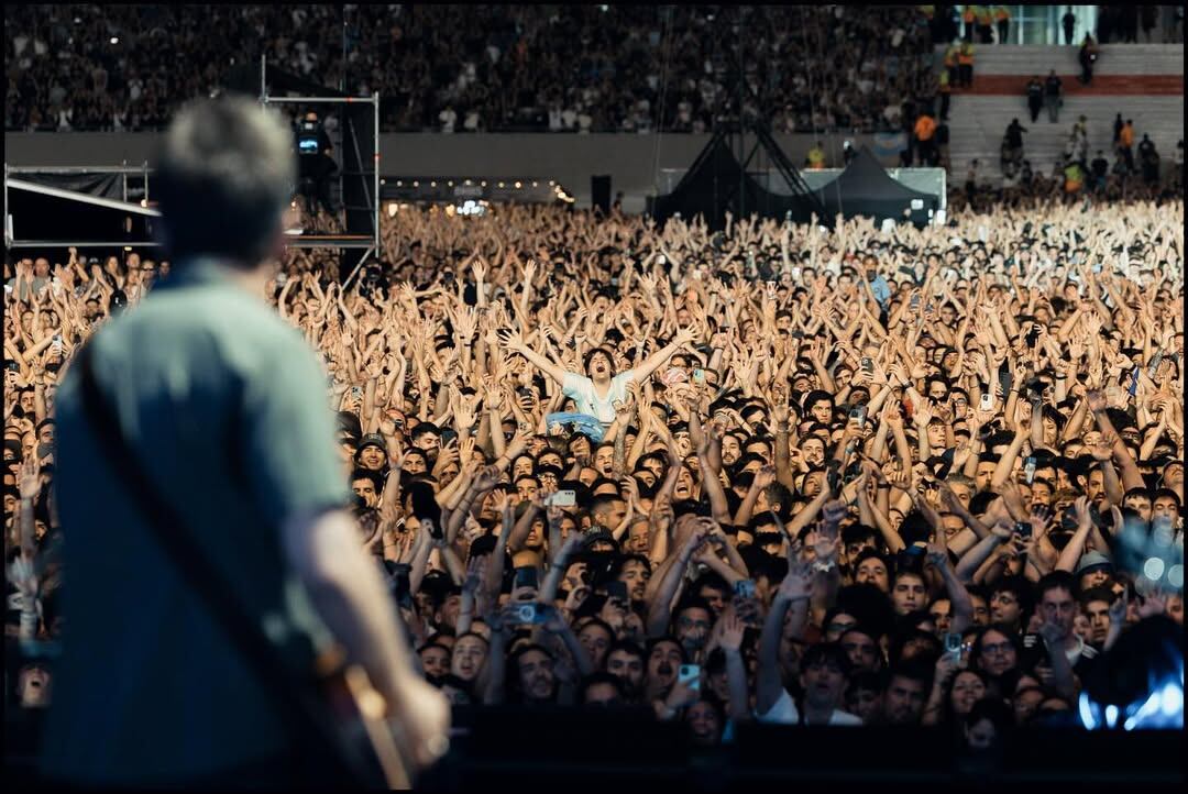 El regreso de Oasis al Estadio Monumental reunió a 85.000 fanáticos tras 16 años de espera en Argentina (DF Entertainment)