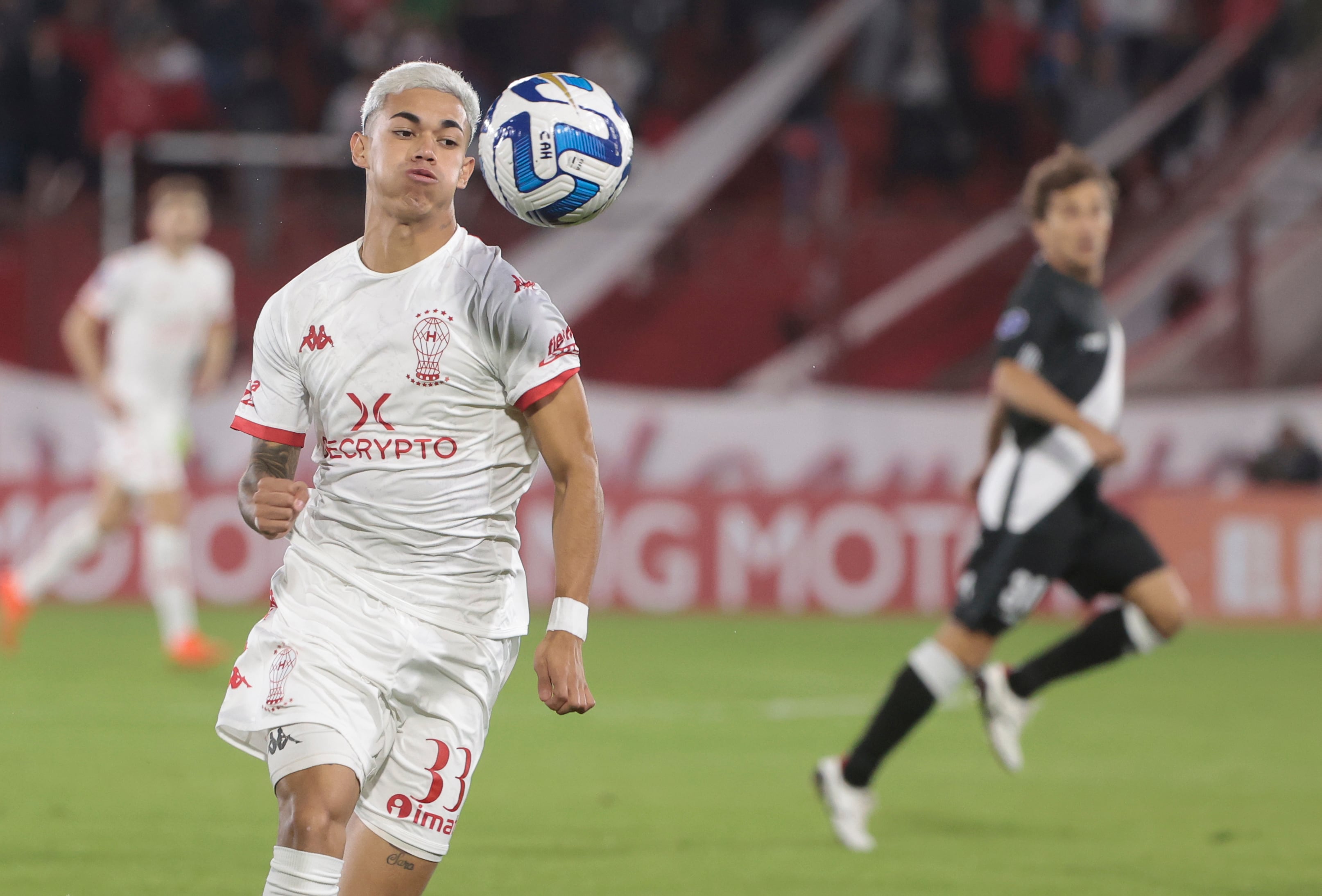 Juan Gauto debutó en Primera con Huracán (EFE/Juan Ignacio Roncoroni)