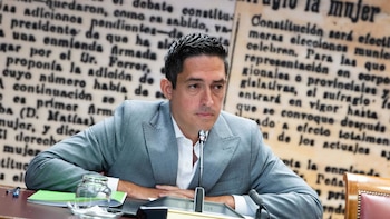 Un empresario vinculado a Zapatero se acoge a su derecho a no declarar en la comisión de la SEPI en el Senado