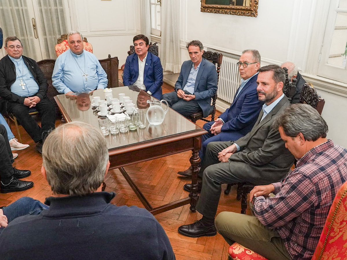 El texto convoca a poner “a la política como la forma más alta de caridad”, y la importancia de ponerle freno a la polarización