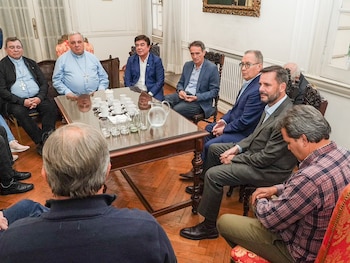 Axel Kicillof e intendentes Marcelo Colombo de la Iglesia Jornada Patria