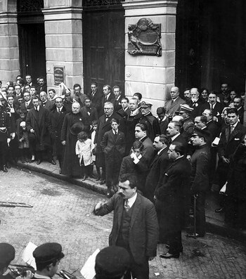 La escena muestra la colocación