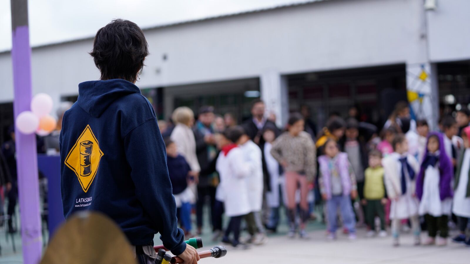 El relanzamiento de un proyecto educativo en una escuela de Casavalle, un barrio al norte de Montevideo (Ministerio del Interior)