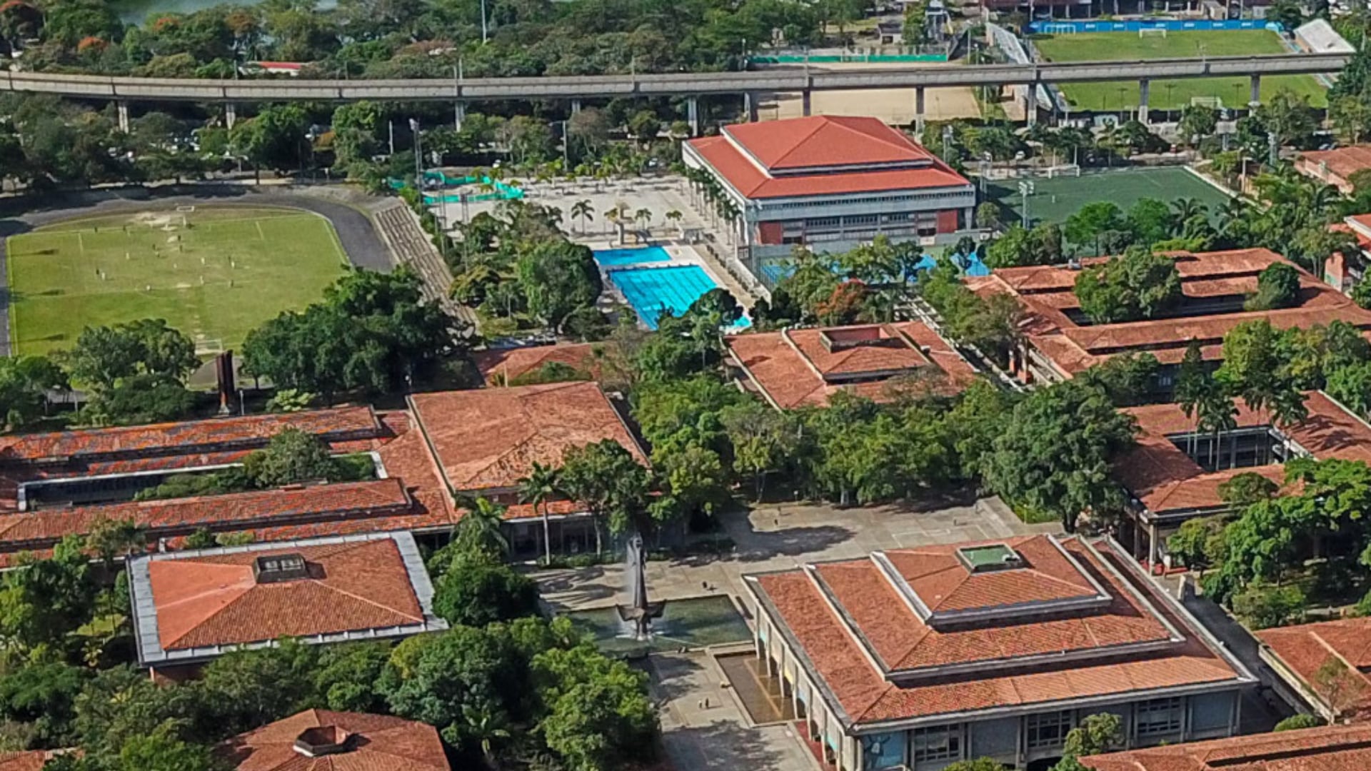 Las autoridades universitarias analizan escenarios para garantizar la continuidad laboral de docentes y empleados ante la falta de recursos. - crédito Universidad de Antioquia