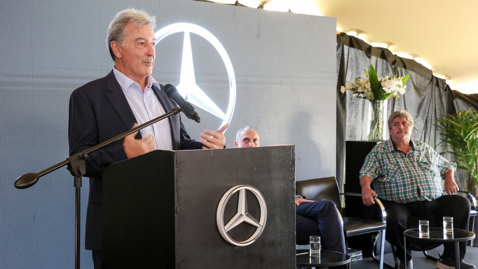 Daniel Herrero, como CEO de Prestige-Auto, dijo que la industria automotriz genera entre 500.000 y 600.000 empleos y ahorra 12.000 millones de dólares al Estado