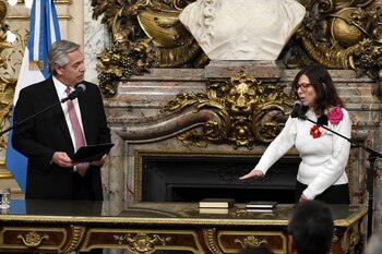Jura Silvina Batakis En Casa Rosada