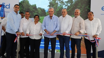 La Iglesia resalta el liderazgo del presidente Abinader durante inauguración de infraestructura vial