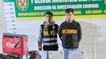 Las autoridades no descartan que ambos estén vinculados con otros casos de extorsión y buscan identificar a la persona que les habría proporcionado el armamento y explosivos - Créditos: Captura de pantalla de Latina.