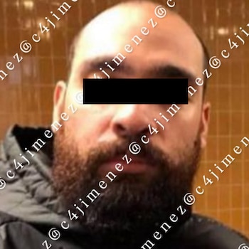 El periodista Carlos Jiménez reveló una foto del presunto cómplice. Crédito: @c4jimenez