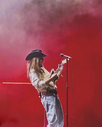 Carlos Sadness vuelve a Perú