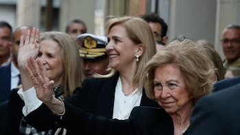 Las infantas Elena y Cristina y sus hijos, su encuentro privado con el Papa León XIV gracias a la Reina Sofía