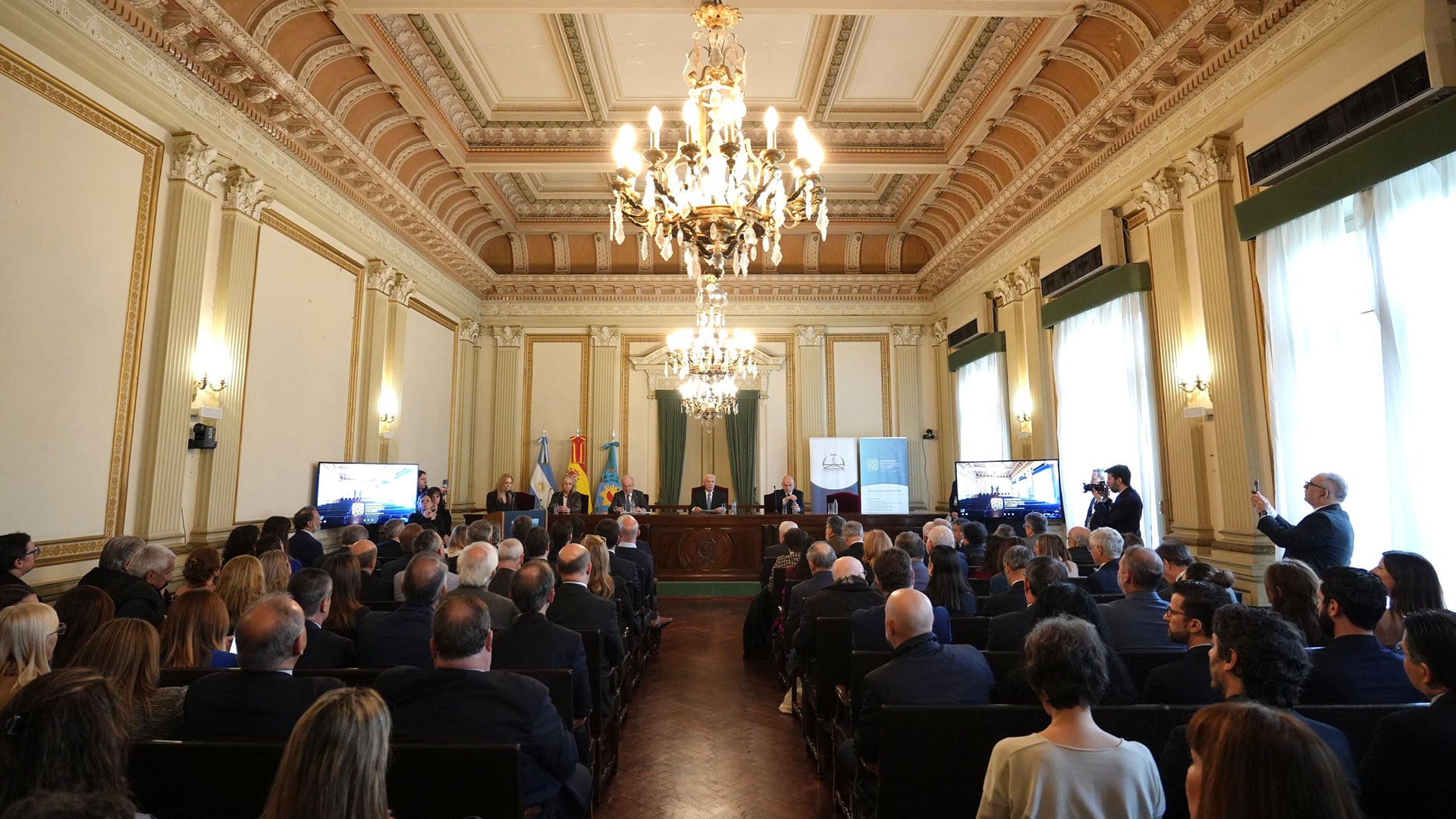 La III Convención de la Red Panhispánica de Lenguaje Claro y Accesible se lleva adelante en la ciudad de La Plata