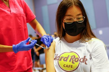 Una joven de 15 años