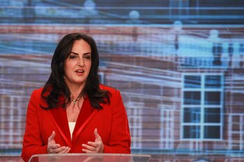 Bogotá. Noviembre 12 de 2021. Primer Debate de precandidatos a la Presidencia de la República - Elecciones 2022, RCN. María Fernanda Cabal, Precandidata Presidencial por el Partido Centro Democrático. (Colprensa - Camila Díaz)