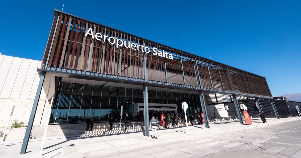 Aeropuertos Argentina inauguró una nueva terminal aérea en Salta en base a un plan de inversiones por USD 110 millones