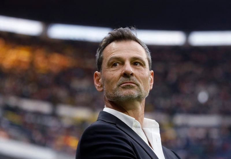 Diego Cocca, padre de Abril, cuando era DT de Mexico (REUTERS/Raquel Cunha)