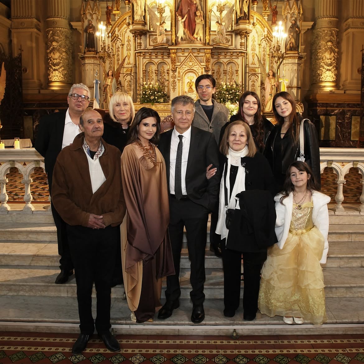 La ceremonia reunió a familiares y personas del entorno más cercano de la pareja