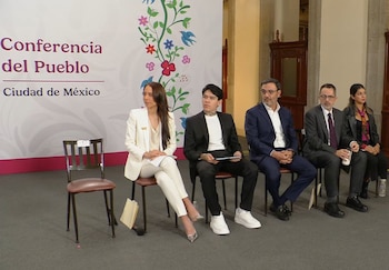 La presidenta Claudia Sheinbaum presentó la segunda edición de México Canta junto a Junior H y Majo Aguilar en Palacio Nacional. - (Youtube)