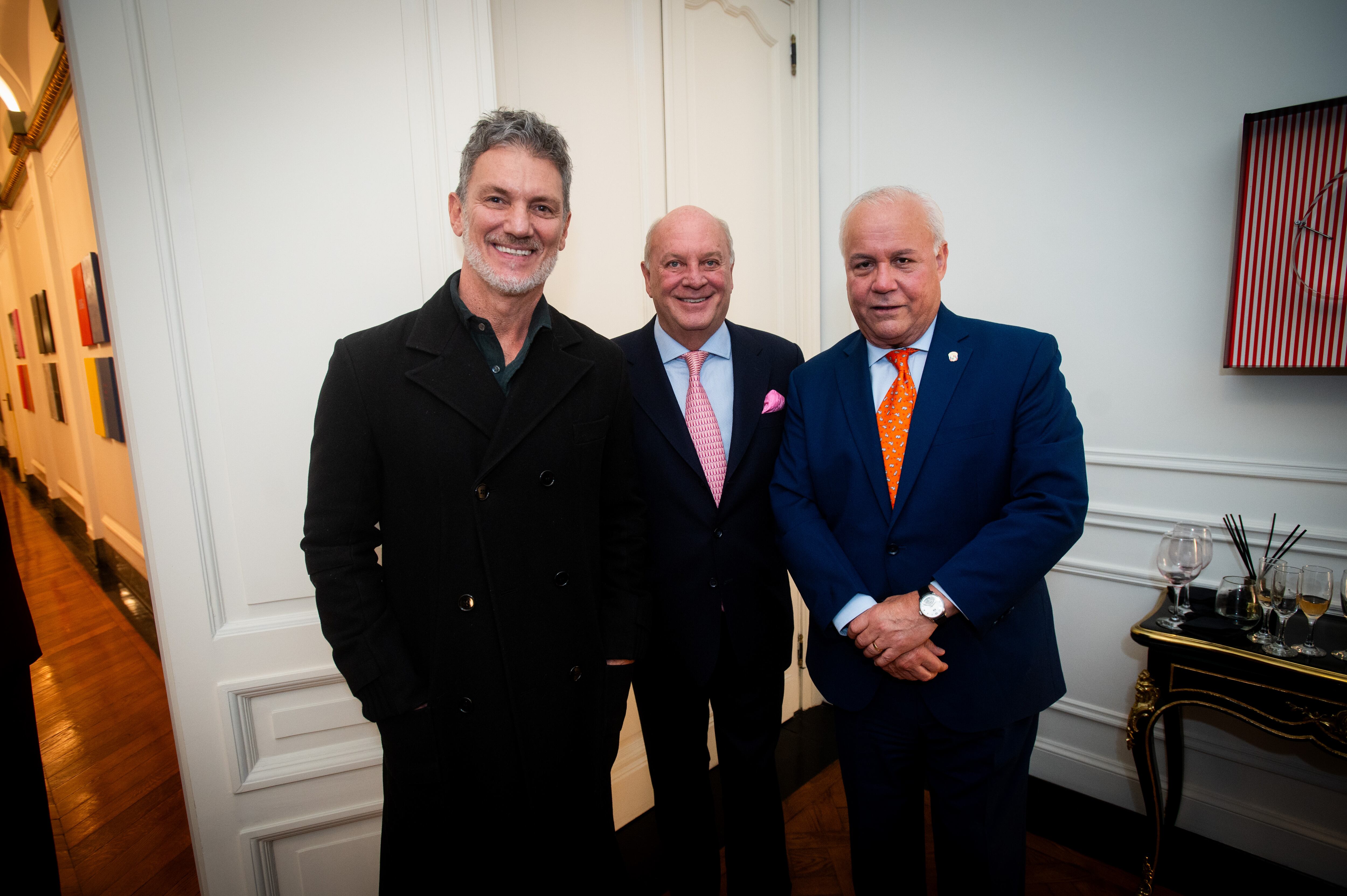 Leo Mateu, Martín Cabrales y el embajador de Panamá, Juan Luis Correa Esquivel