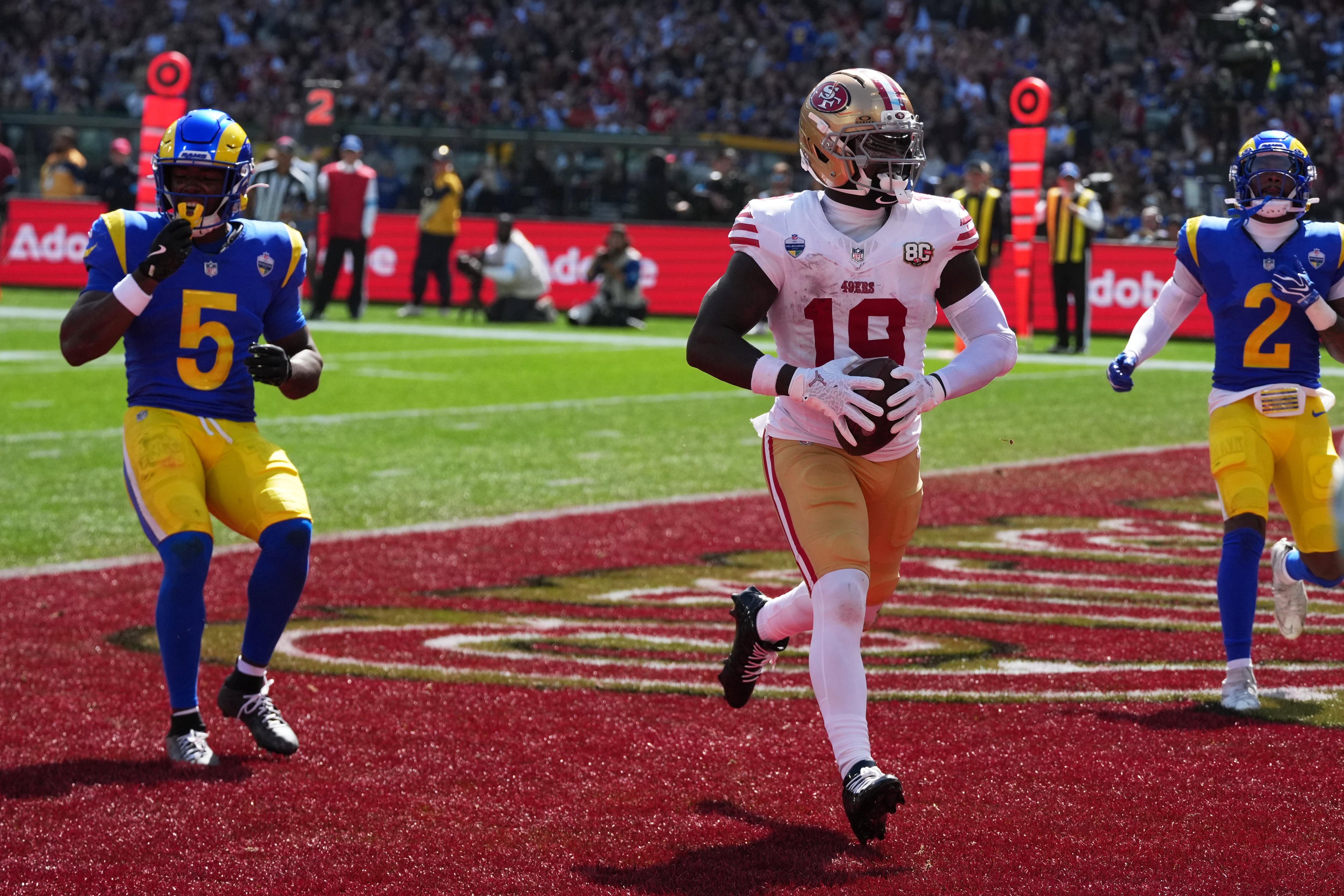 Los 49ers iniciaron de manera positiva la temporada 26-27. (AP Foto/Asanka Brendon Ratnayake)