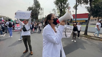 Del Centro Médico Nacional Siglo XXI a la sede sindical: así avanzan los acuerdos en la marcha de trabajadores del IMSS